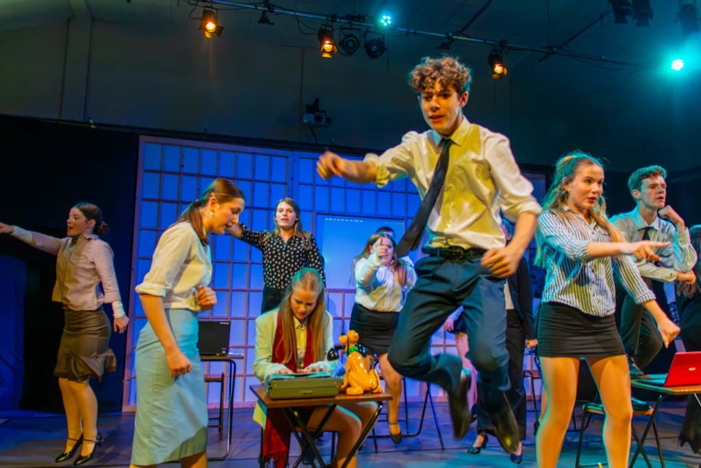 2023-Nine-to-Five-Summer-School